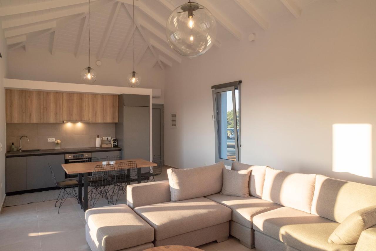Sunset Luxury Villa Akritokhórion エクステリア 写真
